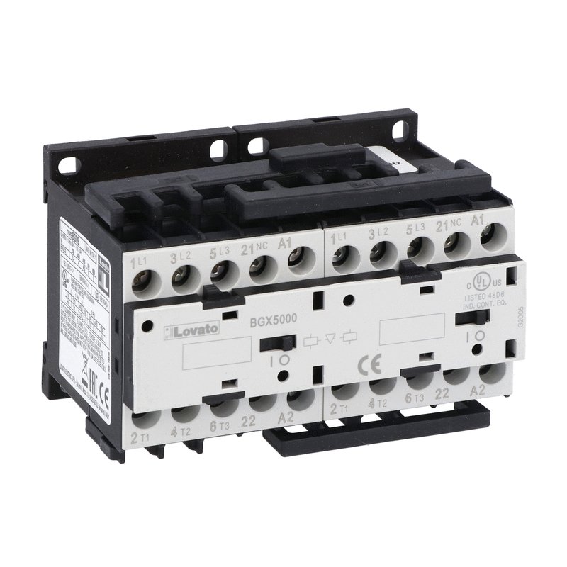 Reversing contactor assembly, AC coil, external interlock with power and auxiliary wiring, 9A AC3 in AC, 4kW. Coil voltage 48VAC 50/60Hz