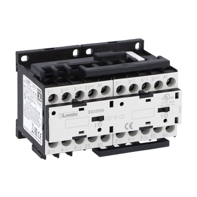 Reversing contactor assembly, AC coil, external interlock with power and auxiliary wiring, 12A AC3 in AC, 5.7kW. Coil voltage 110VAC 50/60Hz