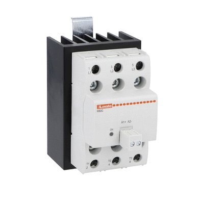 Solid state relay complete with heatsink, three-phase (2 controlled), 30A, 4...32VDC, screw terminals