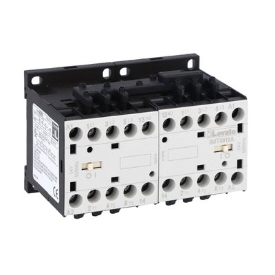 Reversing contactor assembly, AC coil, built-in interlock with power wiring only, 9A AC3 in AC, 4kW. Coil voltage 230VAC 50/60Hz