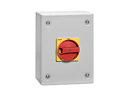 IEC/EN type IP65 metal enclosure switch disconnector, four-pole. With rotating red/yellow handle, 40A. Enclosure dimensions: 150x200x120mm/5.9x7.9x4.7'', PE
