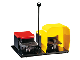 Foot switch, K series, two pedals, left pedal with free actuation and right pedal with safety lever, plastic body, left open, right with cover. Contacts 1NO+1NC snap action