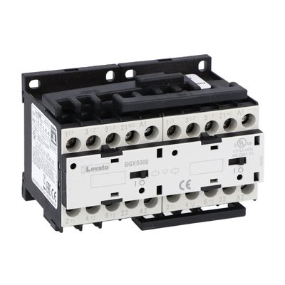Reversing contactor assembly, AC coil, external interlock with power and auxiliary wiring, 9A AC3 in AC, 4kW. Coil voltage 230VAC 50/60Hz