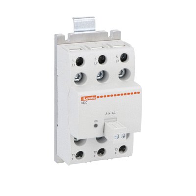 Solid state relay complete with heatsink, three-phase (2 controlled), 15A, 4...32VDC, screw terminals
