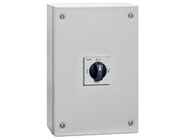 Three-pole line changeover switch I-0-II in IEC/EN IP65 metal enclosure, 80A. Enclosure dimensions: 200x300x120mm/7.9x11.8x4.7'', PE